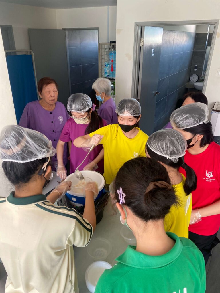 LSL Students at a Community Service