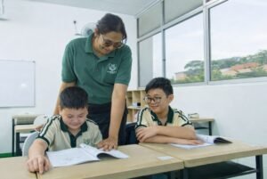 Is a Bigger School Always Better? Why Gentle Mentorship Matters in a School Primary students experiencing personalised learning in a small classroom setting at a private school in Puchong.